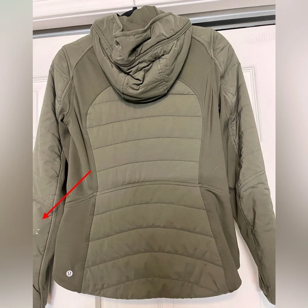 lululemon athletica lightweight quilted